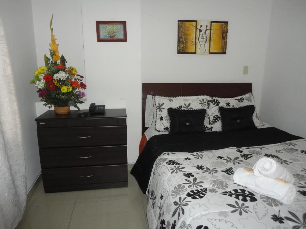 Hotel Fenix Real Bogotá Quarto foto